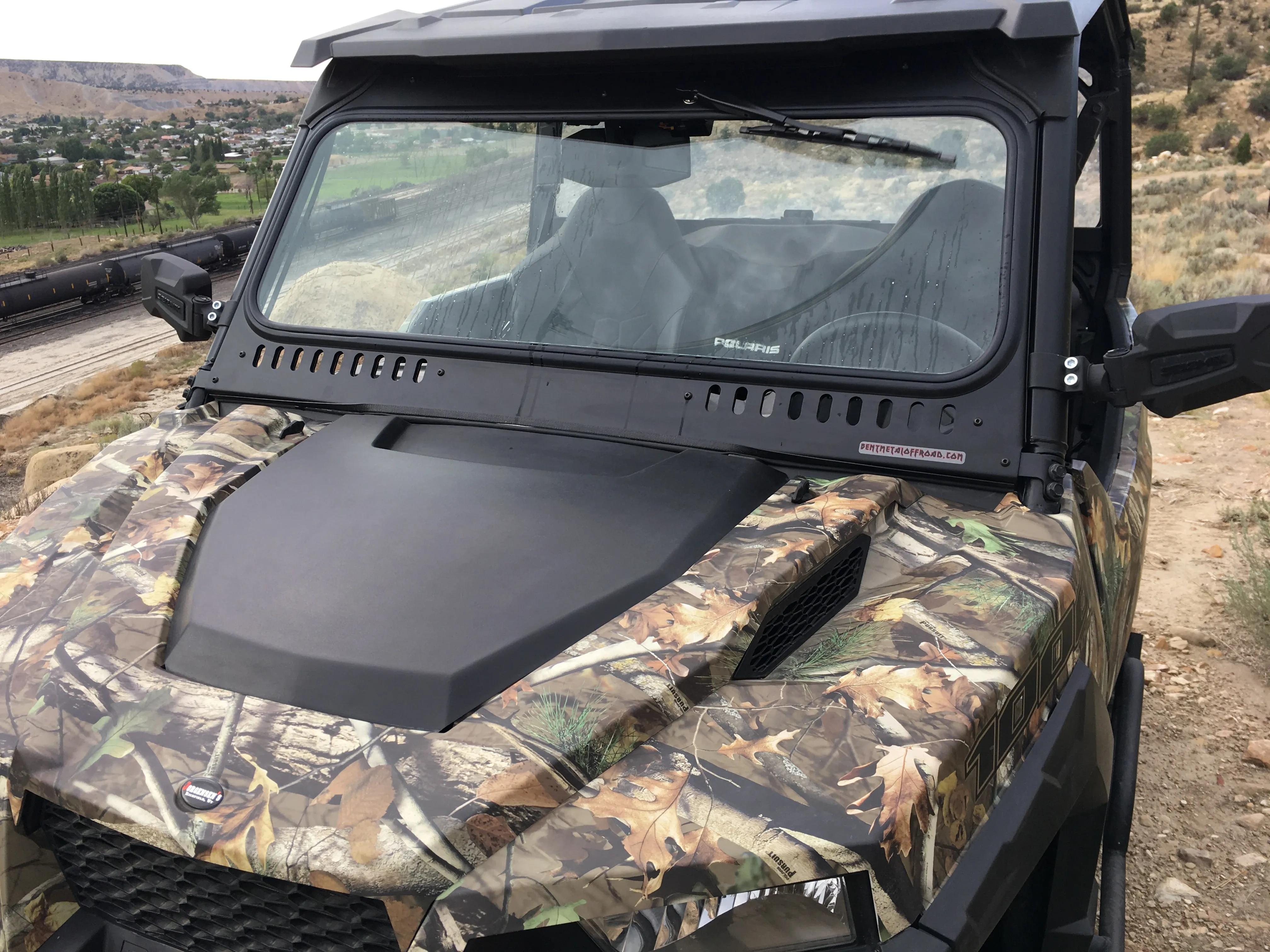 Polaris General Vented Glass Windshield