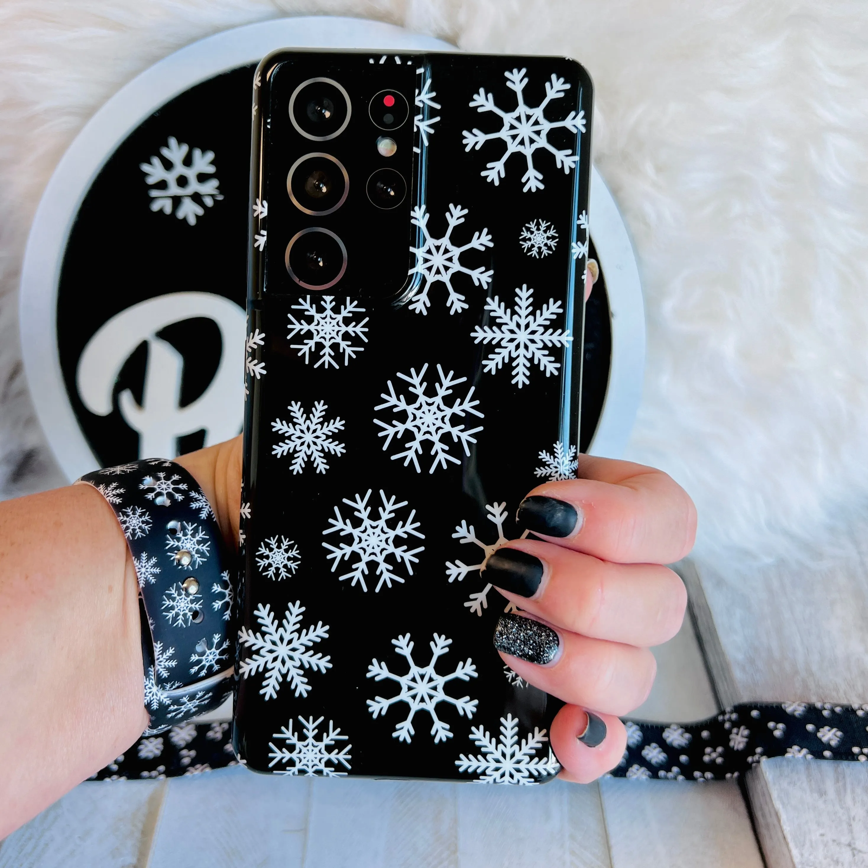 Snowflakes Black Background Cell Phone Case For Samsung Galaxy